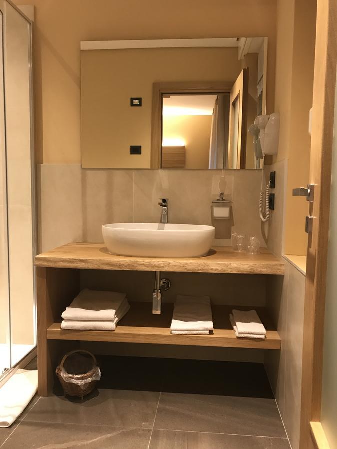 Carla Failela Hotel Вали дел Пазубио Екстериор снимка