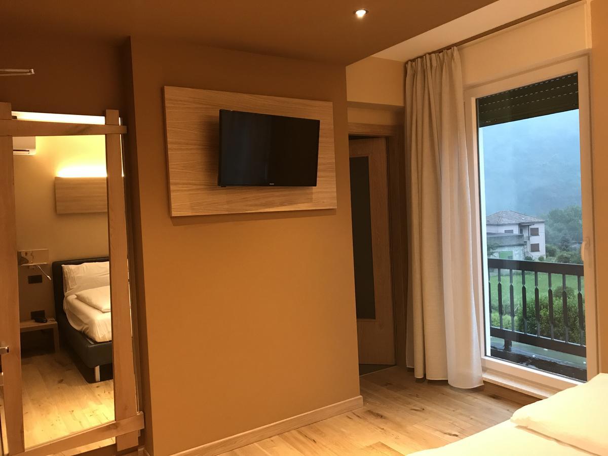 Carla Failela Hotel Вали дел Пазубио Екстериор снимка