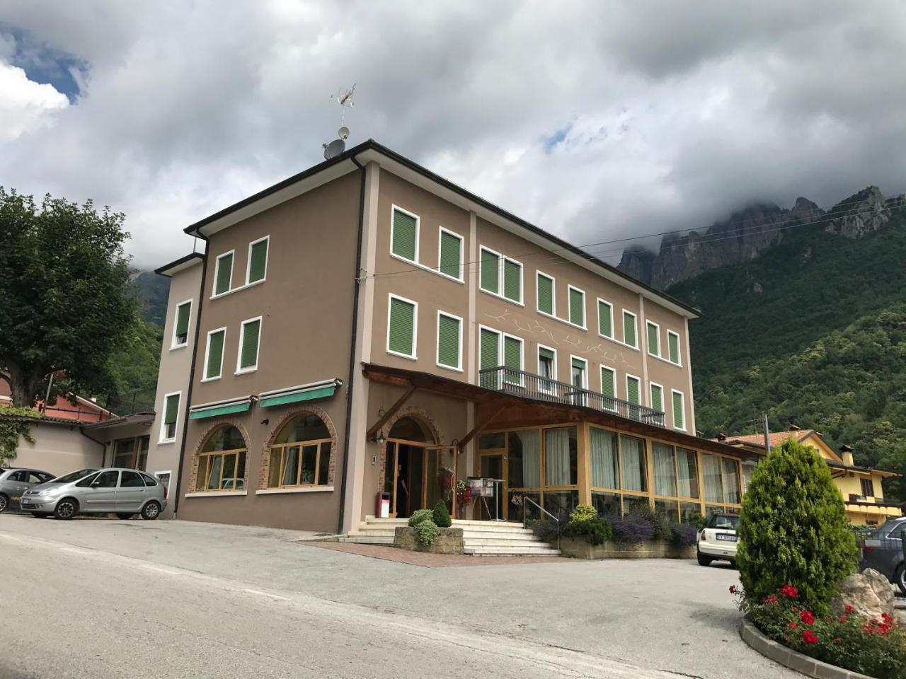 Carla Failela Hotel Вали дел Пазубио Екстериор снимка